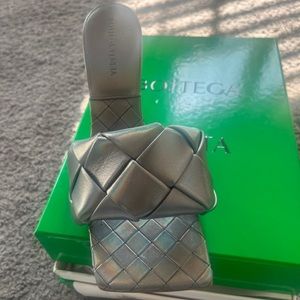 Bottega Veneta heels, Size 39 -9US Brand New!!